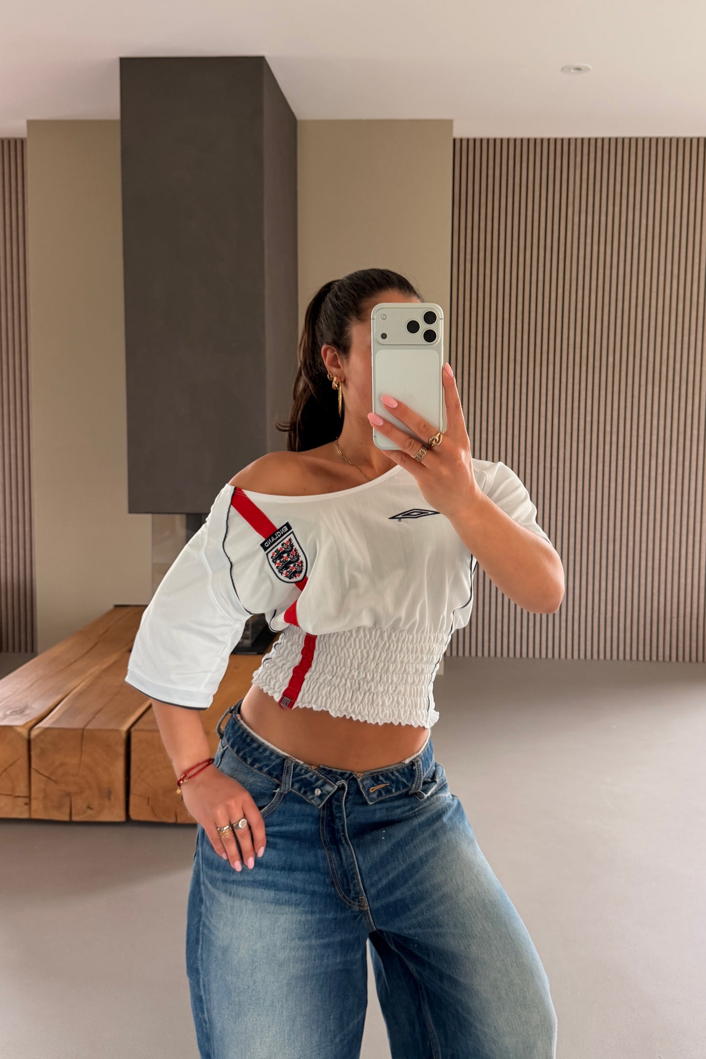 England Off-shoulder Shirt