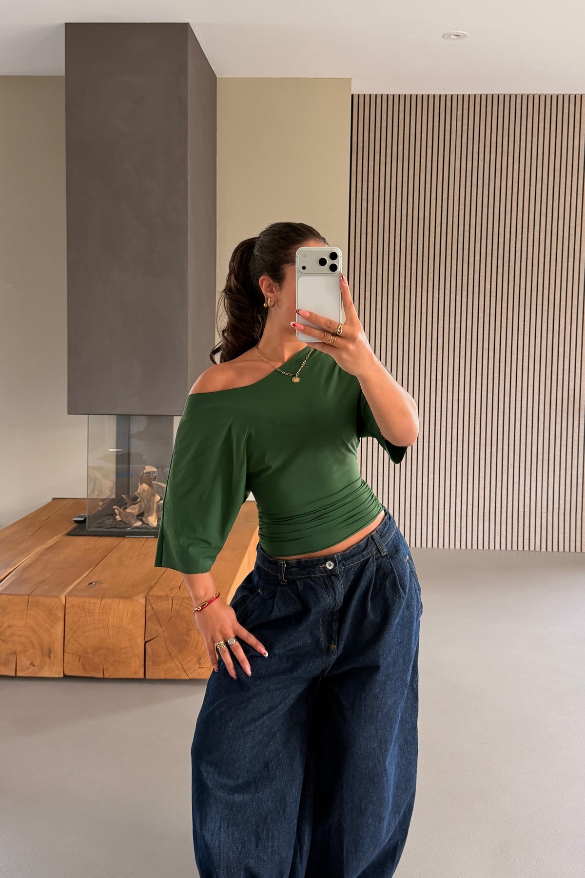 Off-shoulder Top Green