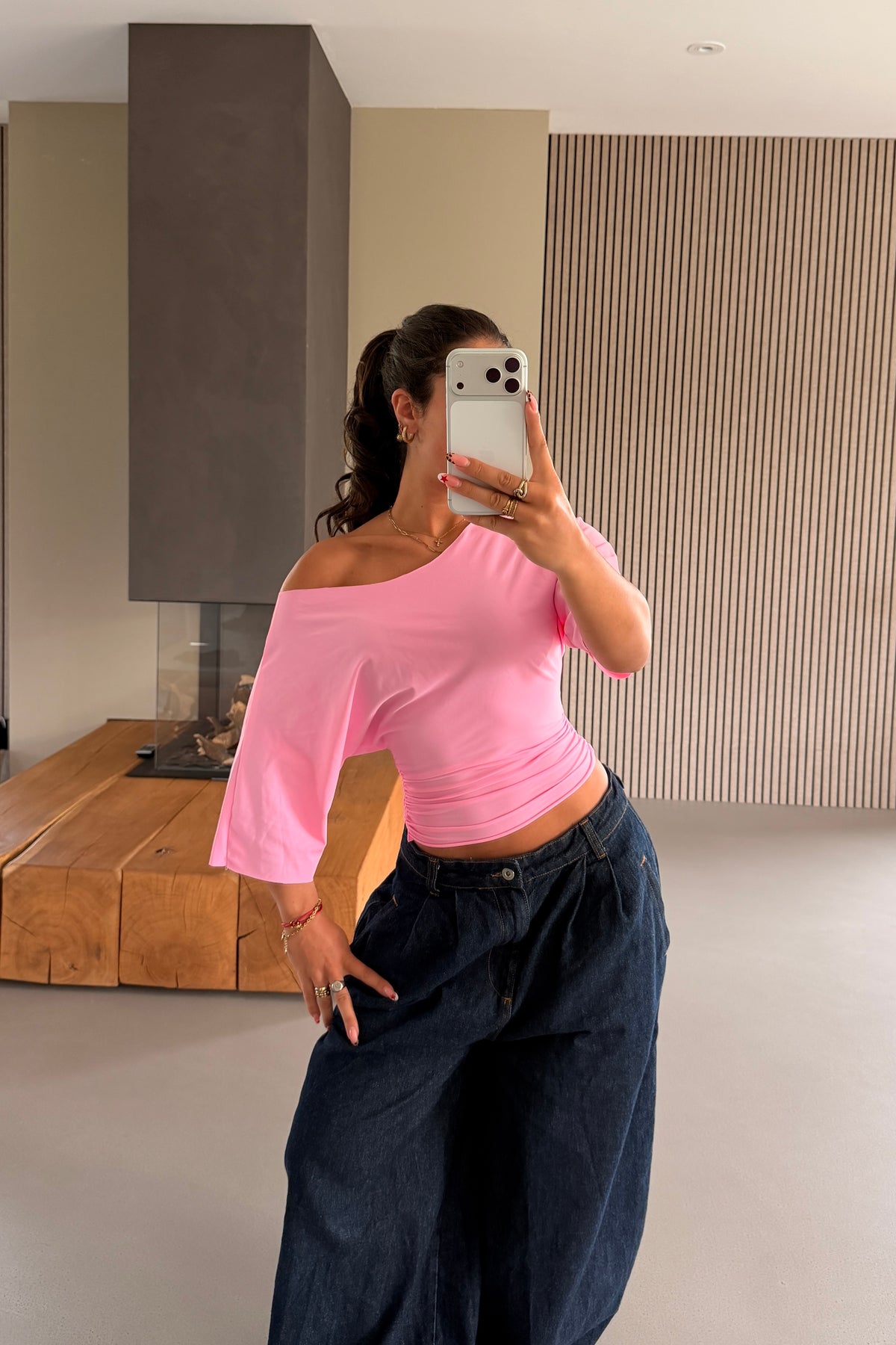 Off-shoulder Top Pink